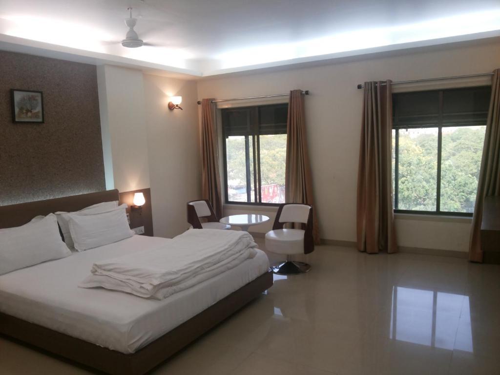 Royal Inn Ankleshwar Екстер'єр фото