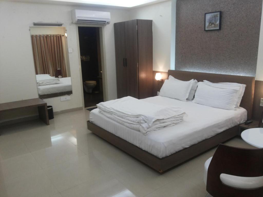 Royal Inn Ankleshwar Номер фото